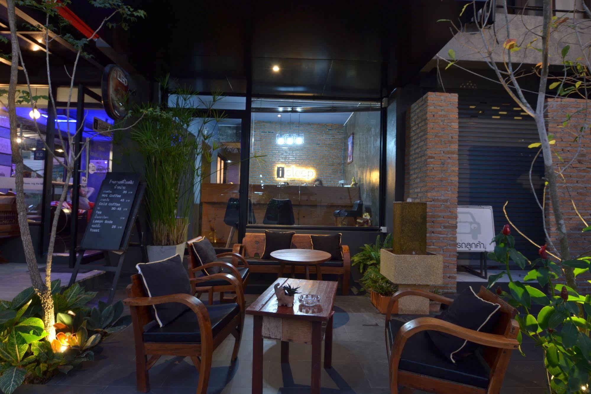 Isleep Guesthouse Chiang Mai Extérieur photo