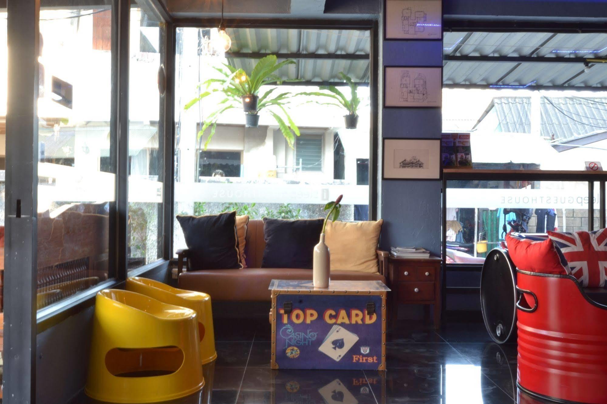 Isleep Guesthouse Chiang Mai Extérieur photo