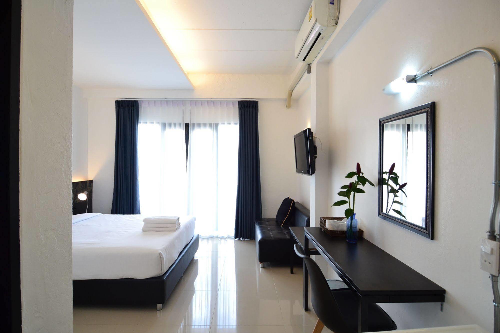 Isleep Guesthouse Chiang Mai Extérieur photo