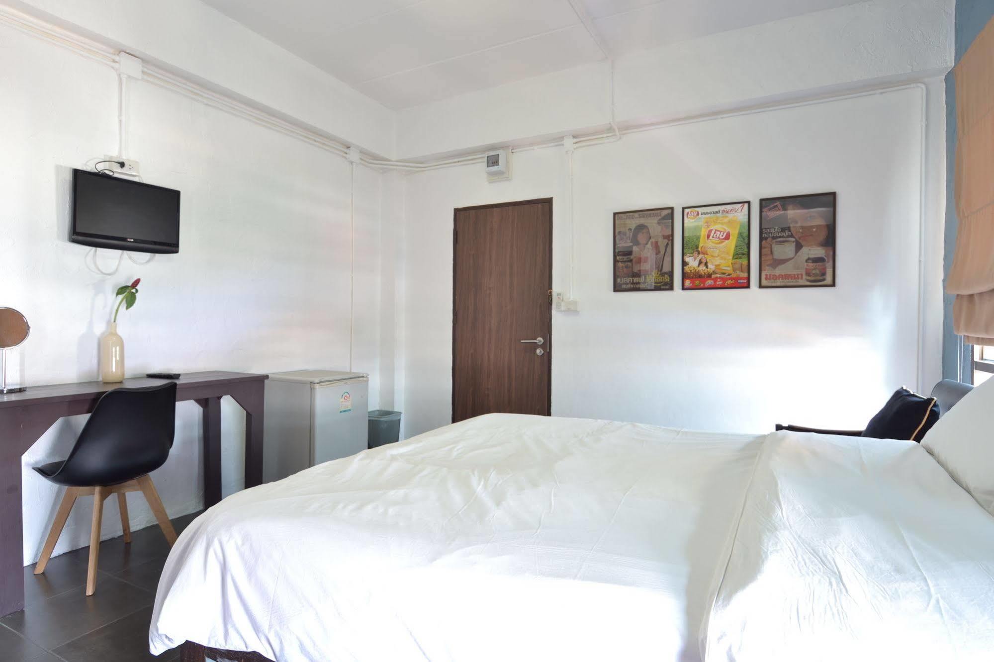 Isleep Guesthouse Chiang Mai Extérieur photo