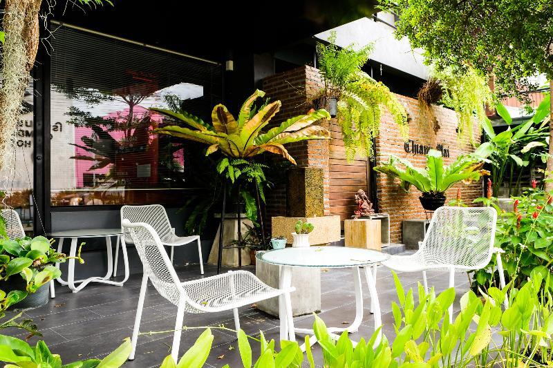 Isleep Guesthouse Chiang Mai Extérieur photo